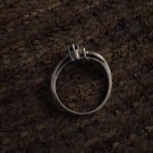 Avon Jewelry - Avon Faceted Onyx Sterling Silver Ring Avon Jewelry - Avon Faceted Onyx Sterling Silver Ring